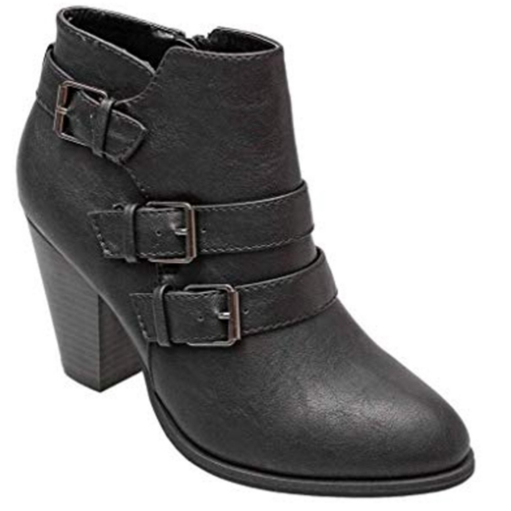 Forever Link Camila-64 Black Women's Buckle Strap Block Heel Ankle Booties 9